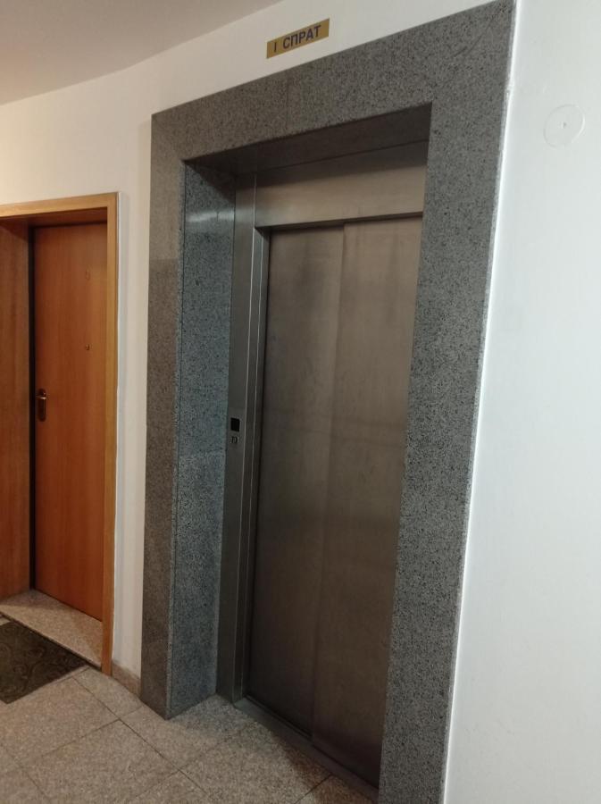 Go 2 Apartment Belgrad Zewnętrze zdjęcie